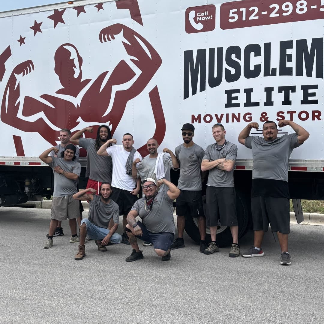MuscleMan Elite crew preparing for a long-distance move