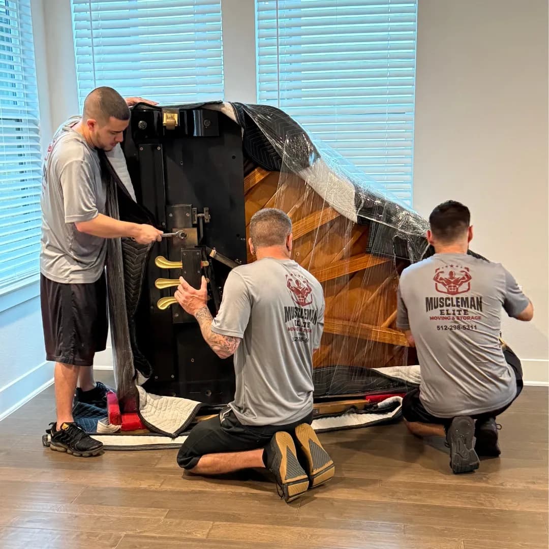 Piano movers